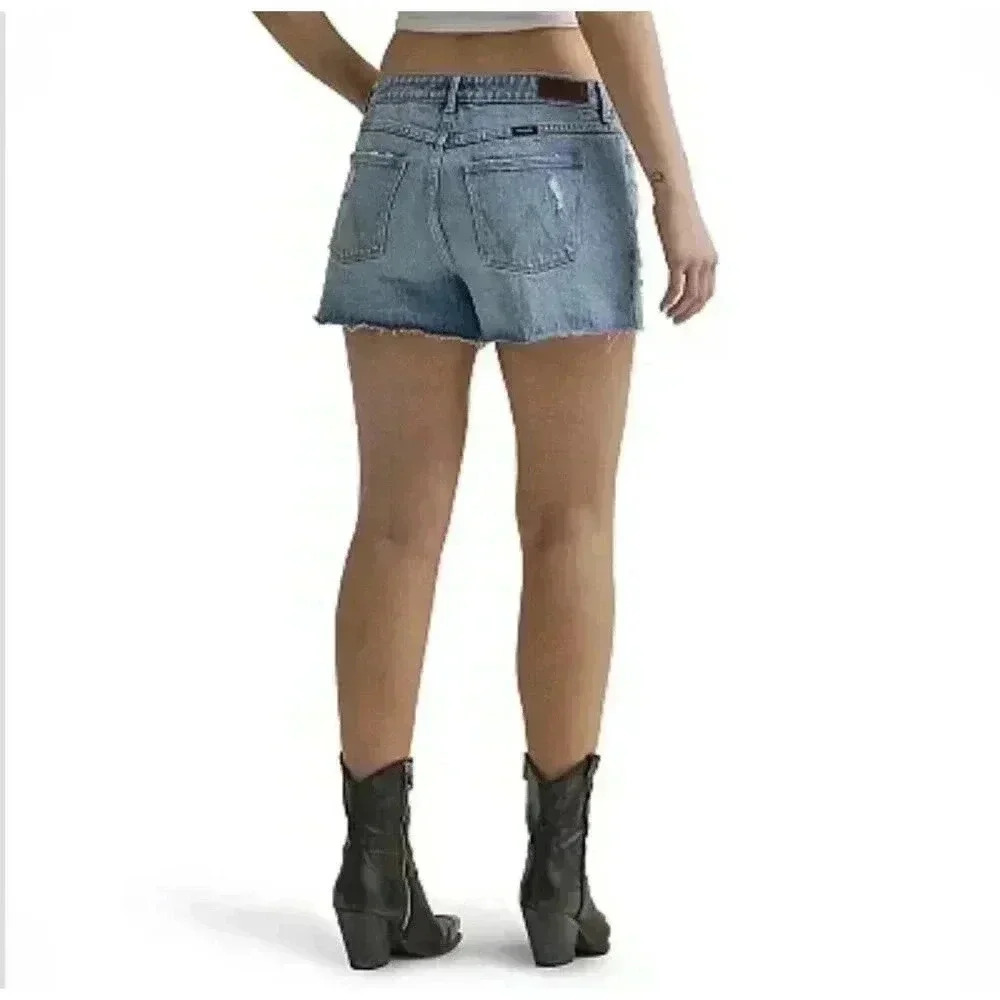 Wrangler Jean Shorts Women’s 10 30 High Rise Vintage 3” Light Wash Mom Cut Off - Picture 7 of 8
